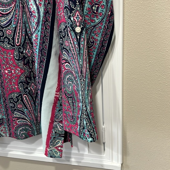 Van Heusen Blouse - Picture 3 of 9